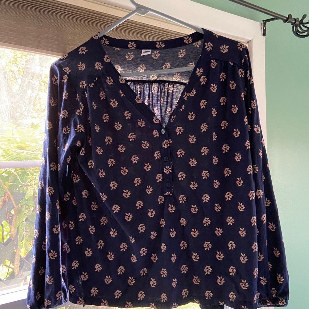 Old navy blouse